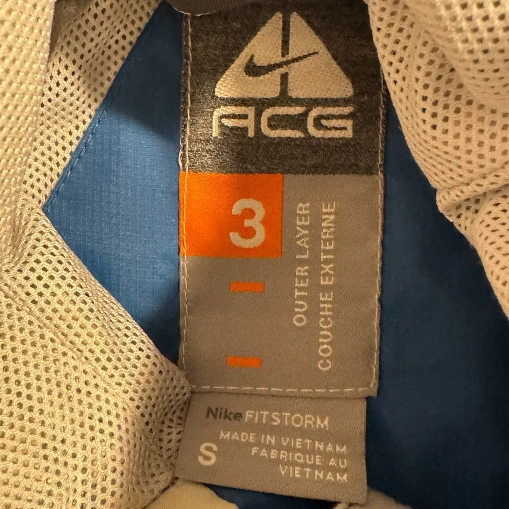 Nike Women's ACG‎ 3 Outer Layer Nike Fit Storm Jacket Sz Small W/Hood Blue